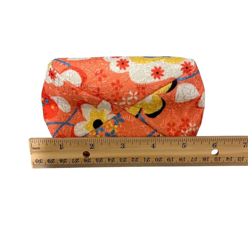 Floral Coral Girls' Kiss-Lock Coin Purse - Picture 2 of 4